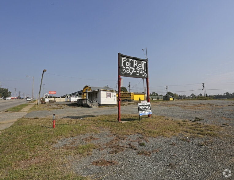 520 N Anderson Rd, Rock Hill, SC for sale - Building Photo - Image 3 of 8