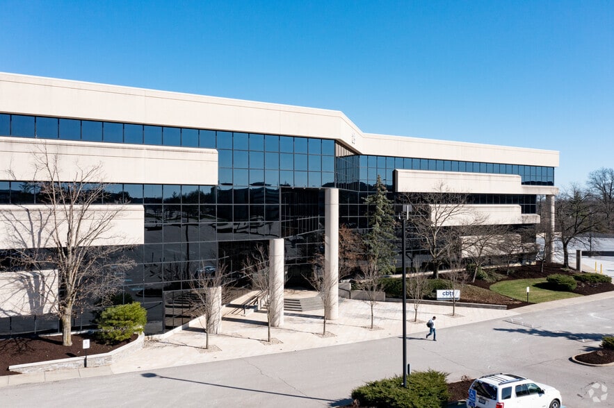 25 Merchant St, Springdale, OH for lease - Building Photo - Image 2 of 4