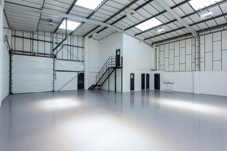 Millshaw Park Ave, Leeds à louer Photo intérieure- Image 1 de 1