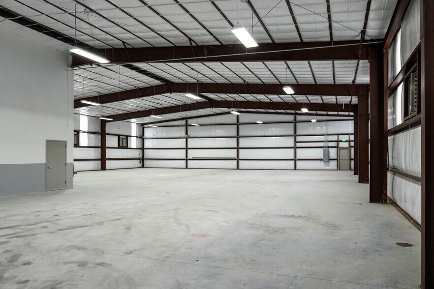 5625 Greenwood Dr, Corpus Christi, TX for lease - Interior Photo - Image 3 of 6