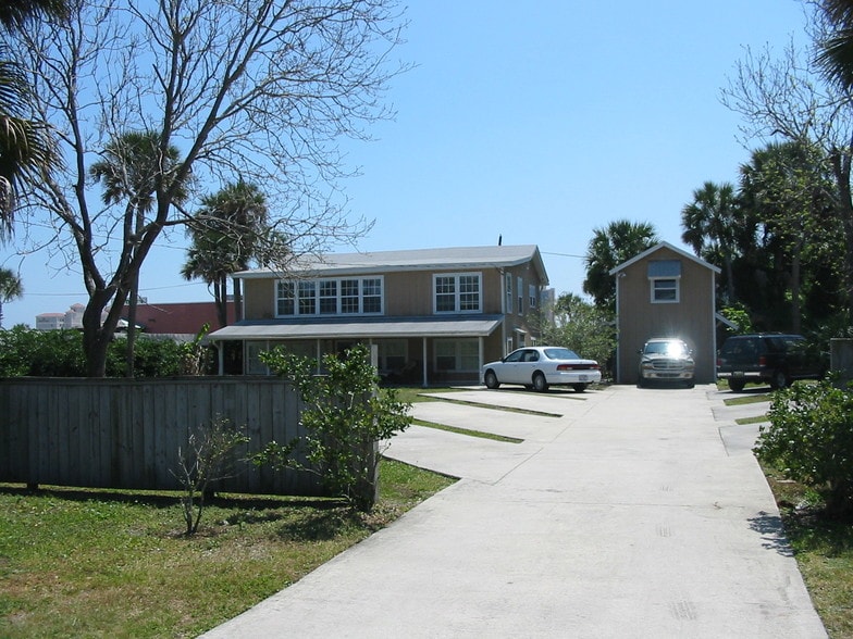 302 4th Ave N, Jacksonville Beach, FL à vendre - Photo du bâtiment - Image 2 de 8