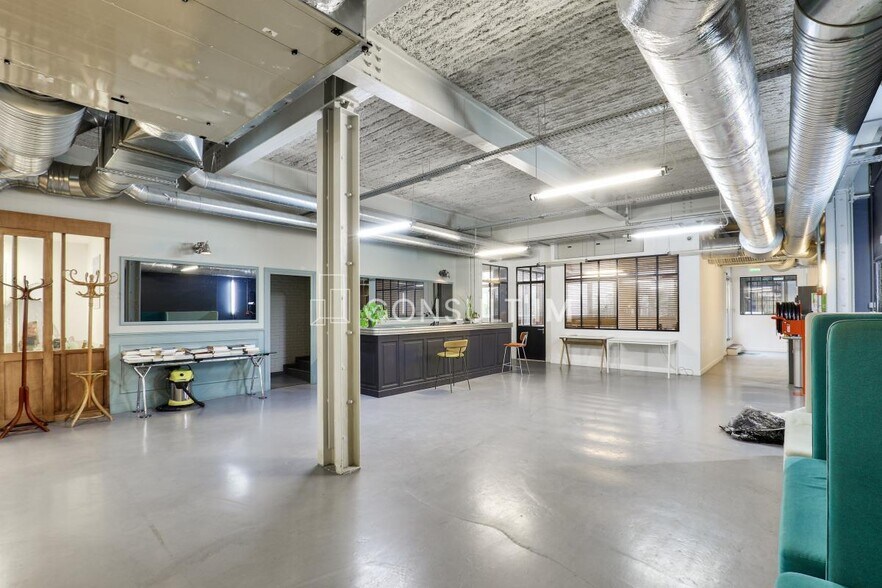 Bureau dans Paris à vendre - Photo du bâtiment - Image 3 de 8