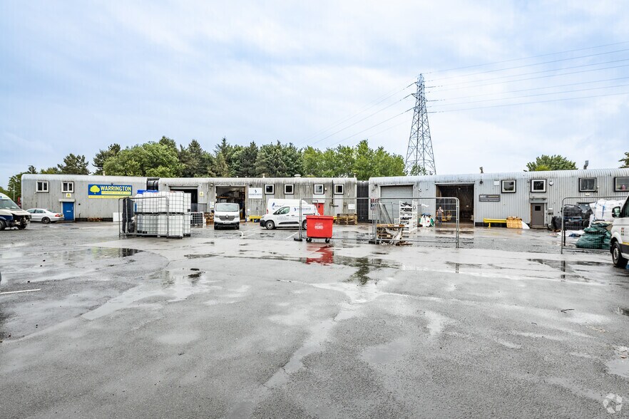 7 Bowood Ct, Warrington à louer - Photo du bâtiment - Image 1 de 3