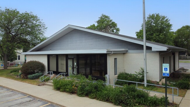 Plus de détails pour 12010 Church St, Birch Run, MI - Commerce de détail à vendre