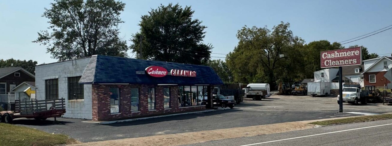 8804 Natural Bridge Rd, Saint Louis, MO for lease Primary Photo- Image 1 of 2