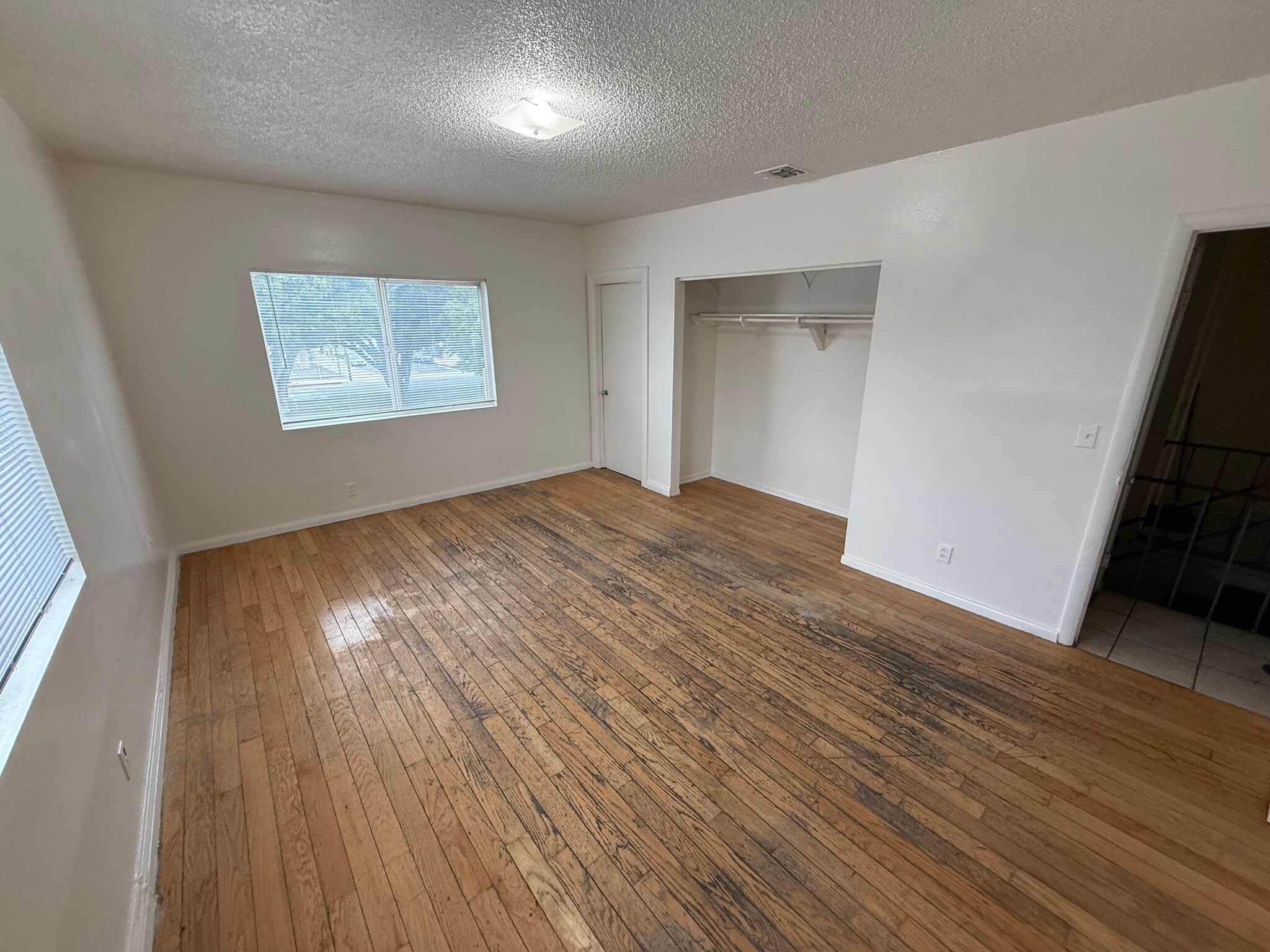 8930 S Vermont Ave, Los Angeles, CA for lease Interior Photo- Image 1 of 1