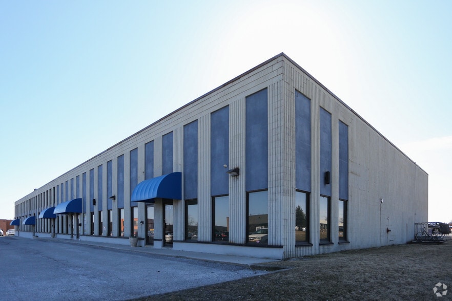 115-133 Limestone Cres, Toronto, ON for sale - Primary Photo - Image 1 of 1