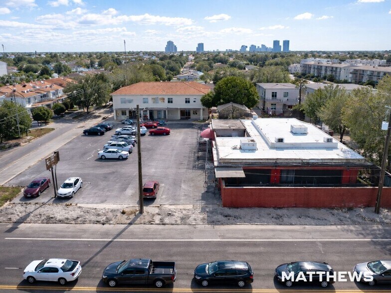 2408 W Kennedy Blvd, Tampa, FL à vendre - Photo du bâtiment - Image 2 de 3