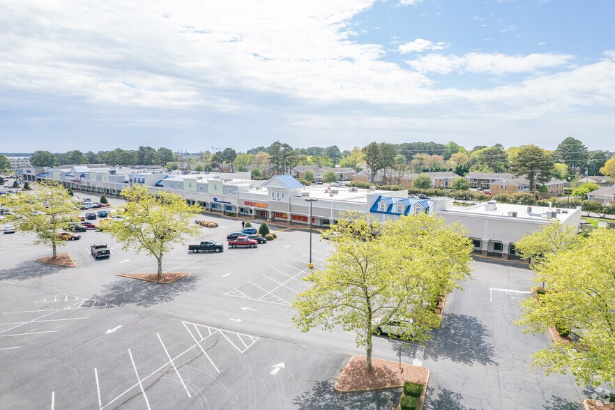 3841-4261 E Little Creek Rd, Norfolk, VA à louer - Photo du bâtiment - Image 3 de 13