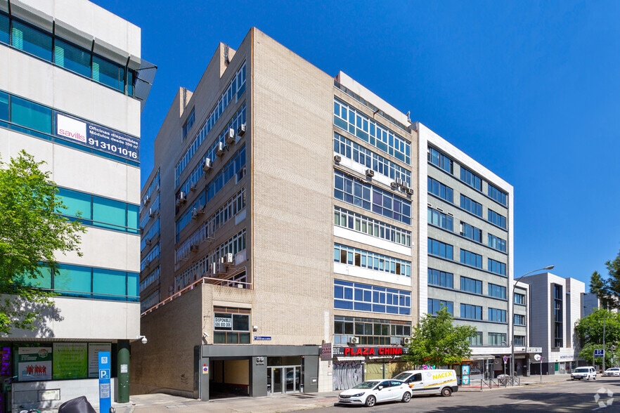 Calle Hermanos García Noblejas, 39, Madrid, Madrid for sale - Primary Photo - Image 1 of 4