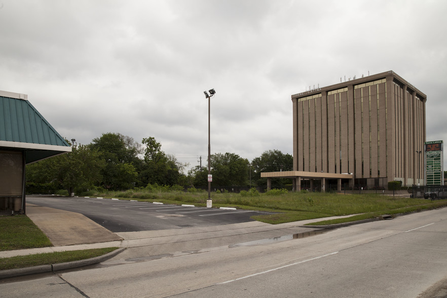 W Parker Rd, Houston, TX à vendre - Photo du bâtiment - Image 1 de 1