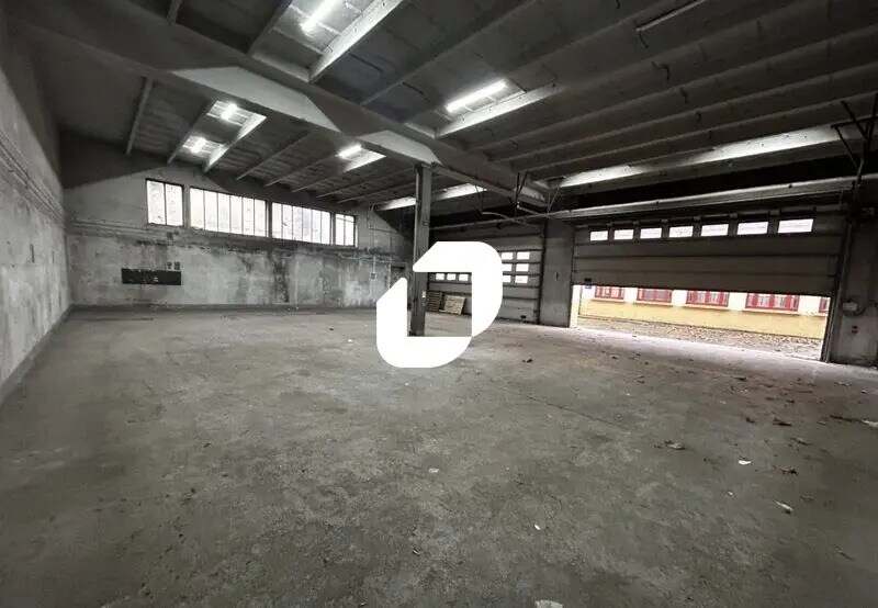 Flex dans Aubervilliers à louer - Photo du bâtiment - Image 2 de 11