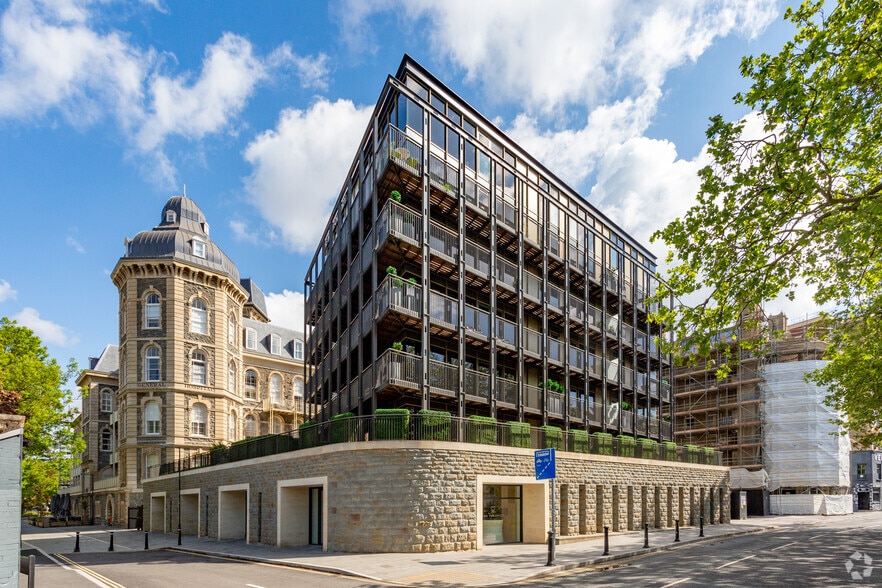 Guinea St, Bristol for lease - Primary Photo - Image 1 of 7