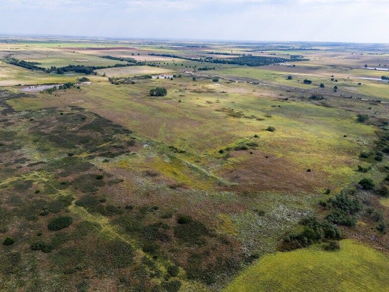 Helton Ranch, Briscoe, TX à vendre - Photo du bâtiment - Image 3 de 26