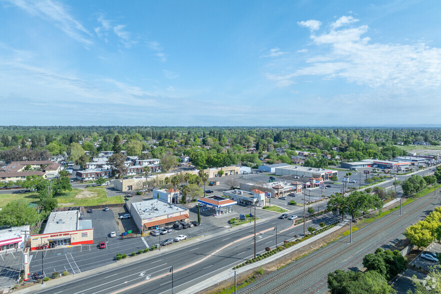 10109 Folsom Blvd, Rancho Cordova, CA à louer - A rien - Image 3 de 9