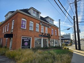 1062 Northern Blvd, Roslyn, NY for lease Interior Photo- Image 1 of 16