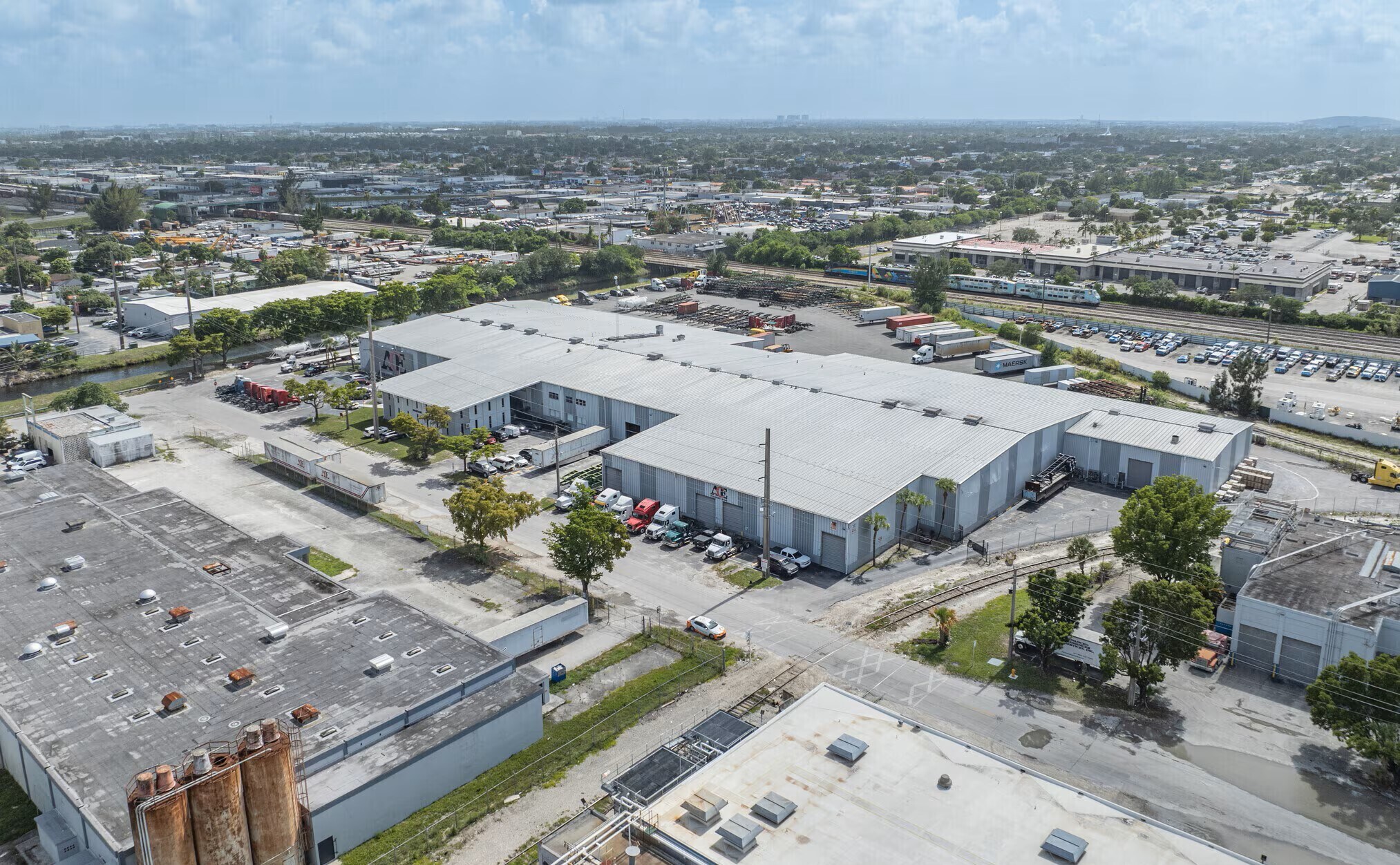 10700 NW 36th Ave, Miami, FL à louer Aérien- Image 1 de 11