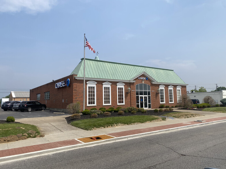 10417 Watterson Trl, Louisville, KY for lease - Building Photo - Image 1 of 7