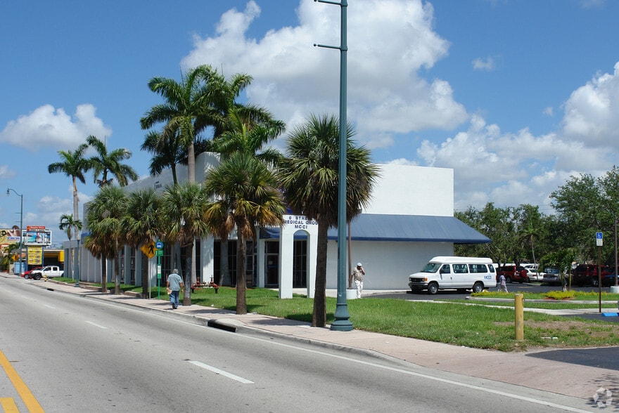 3099 SW 8th St, Miami, FL for lease - Building Photo - Image 3 of 4