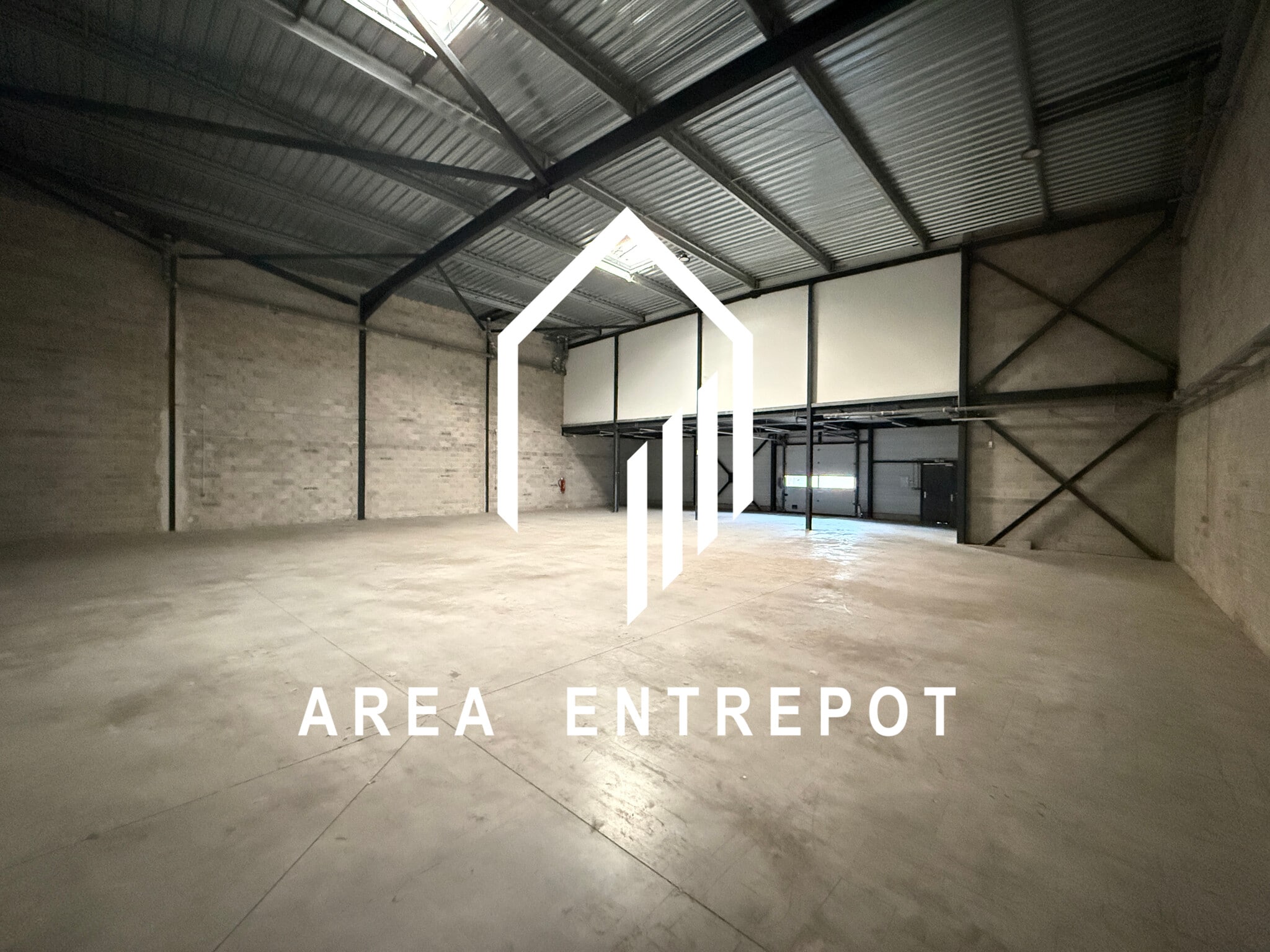 230 Rue Henri Delaunay, Aix-en-Provence for lease Interior Photo- Image 1 of 5