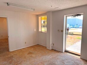 2130 Andrea Ln, Fort Myers, FL à louer Photo intérieure- Image 2 de 6