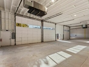 8223 N Decatur St, Portland, OR for lease Interior Photo- Image 2 of 2