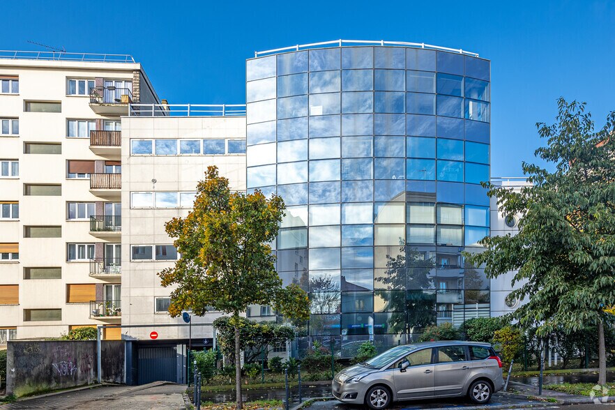 102 A Avenue Henri Barbusse, Colombes à louer - Photo du bâtiment - Image 2 de 2