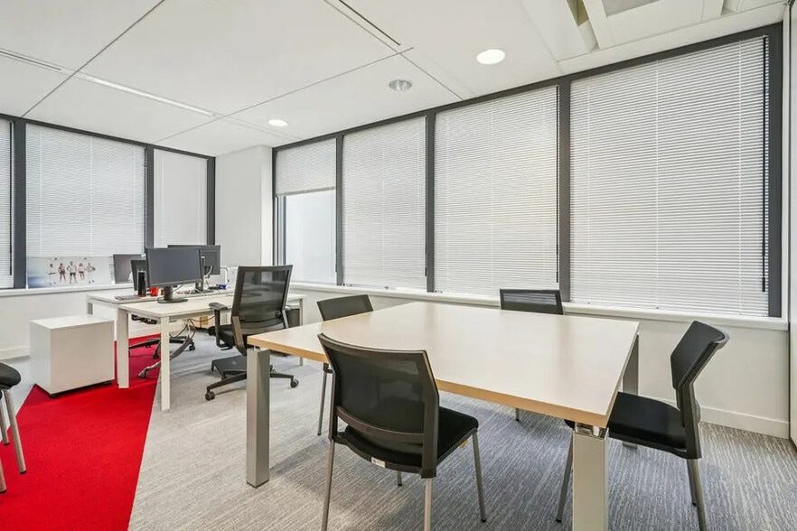 Office in Rungis for lease - Interior Photo - Image 3 of 4