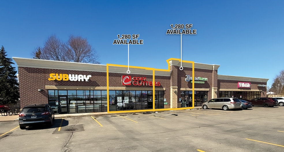 2101-2151 Crooks Ave, Kaukauna, WI for lease - Primary Photo - Image 1 of 12