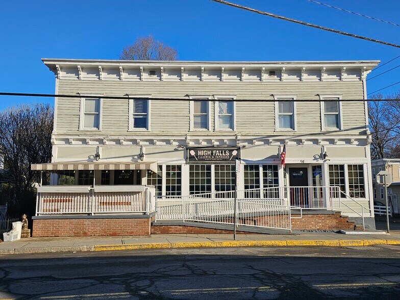 94 Main st, Philmont, NY à vendre - Photo principale - Image 1 de 9