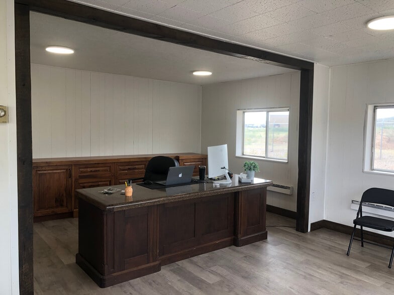 41 Jamison Dr, Evanston, WY for sale - Building Photo - Image 2 of 7