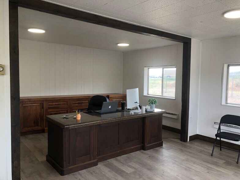 41 Jamison Dr, Evanston, WY à vendre - Photo du bâtiment - Image 2 de 7