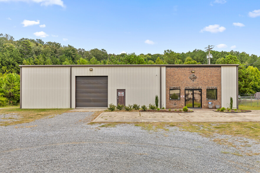 191 Gee Rd NE, Calhoun, GA for sale - Building Photo - Image 1 of 1