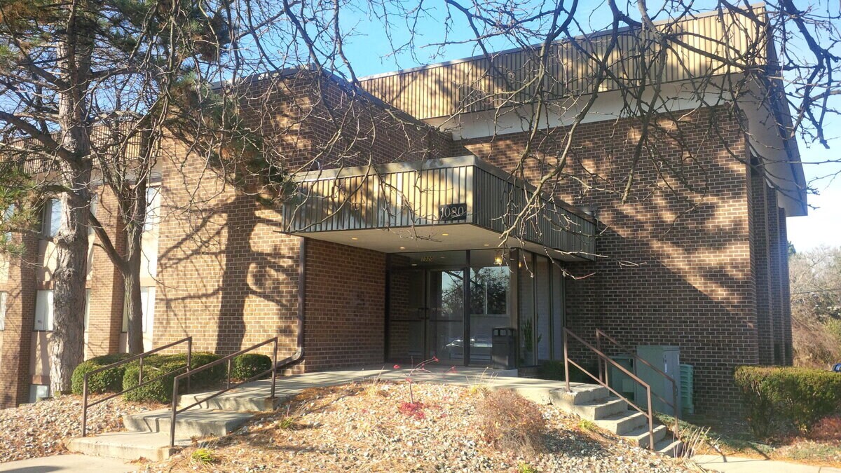 1020 Long Blvd, Lansing, MI à louer Photo du bâtiment- Image 1 de 11