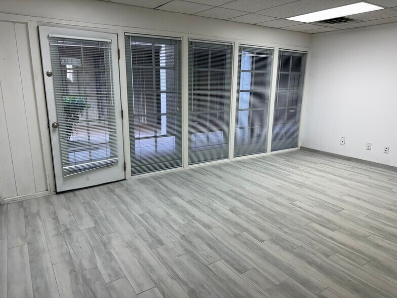 1855 E Southern Ave, Mesa, AZ à louer - Photo intérieure - Image 3 de 11