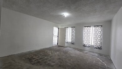 406 N New Ave, Monterey Park, CA à louer Photo intérieure- Image 2 de 8