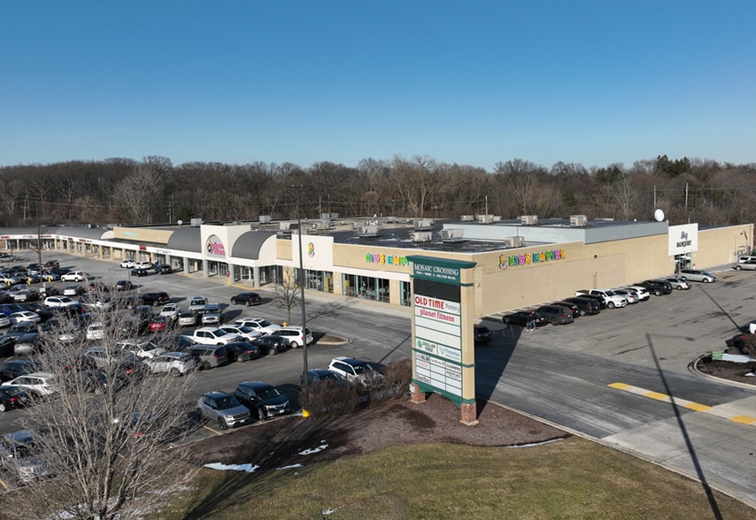 1851-1892 N Neltnor Blvd, West Chicago, IL for lease - Building Photo - Image 3 of 9