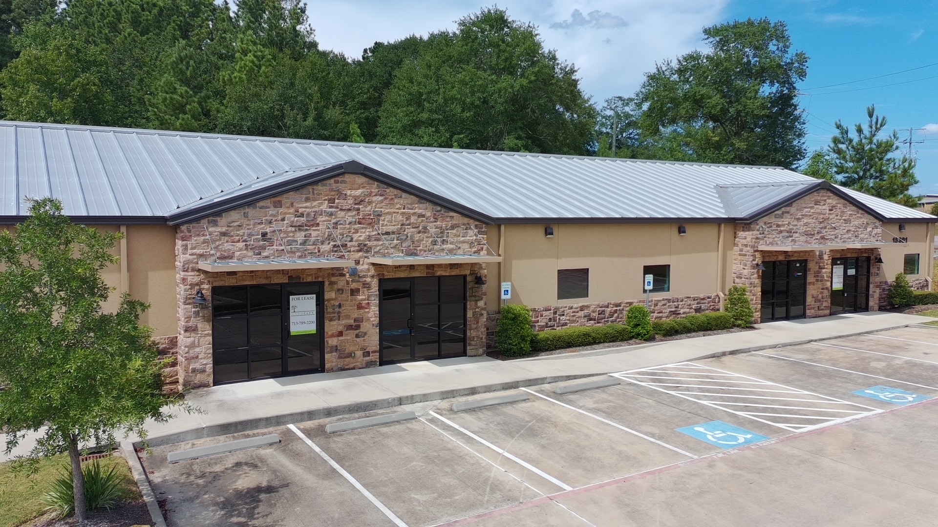 15349 Summit Park Dr, Montgomery, TX for lease Building Photo- Image 1 of 6