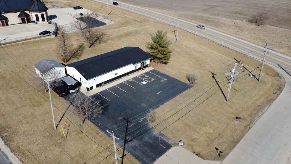 9 Enterprise Dr, LaSalle, IL à louer - Photo du bâtiment - Image 3 de 7