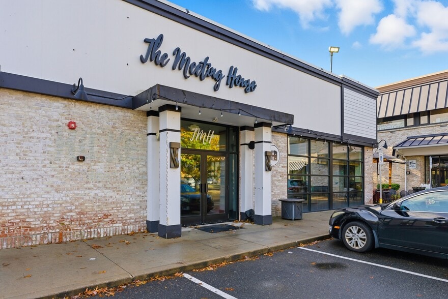 827 Williams St, Longmeadow, MA for lease - Building Photo - Image 1 of 14