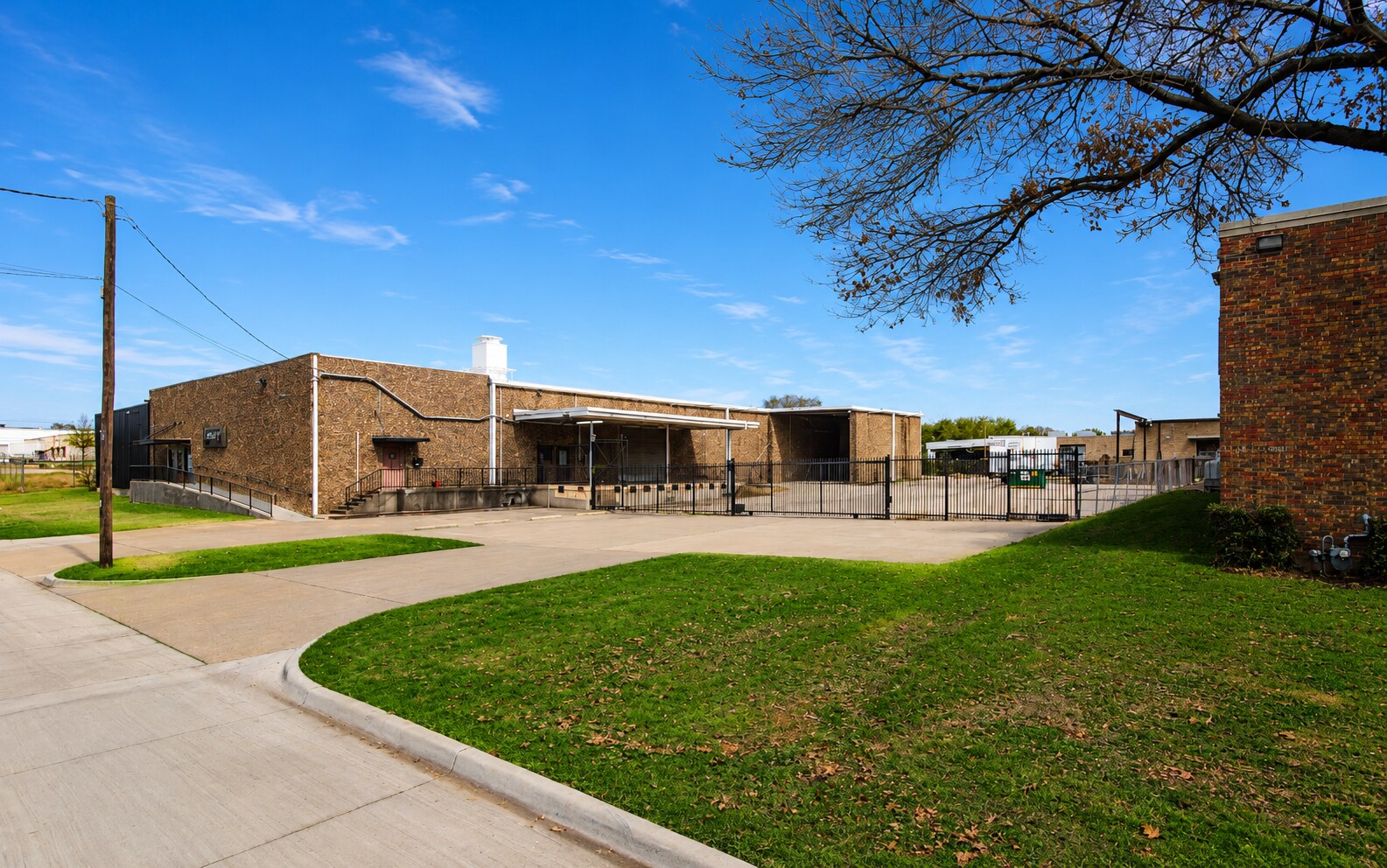 4529 Gold Rd, Dallas, TX à vendre Photo principale- Image 1 de 8
