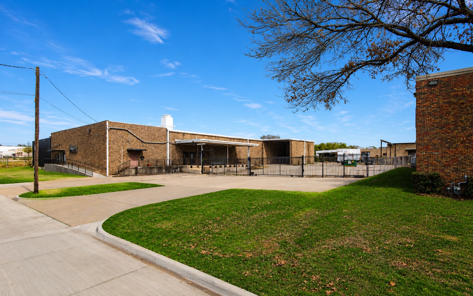 4529 Gold Rd, Dallas, TX for sale Primary Photo- Image 1 of 8