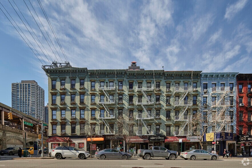 1099 1st Ave, New York, NY for lease - Building Photo - Image 2 of 4