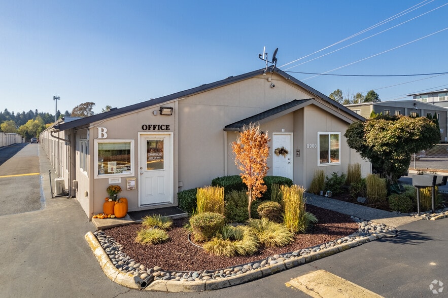 8900 SW Burnham Rd, Tigard, OR à louer - Photo du bâtiment - Image 3 de 4