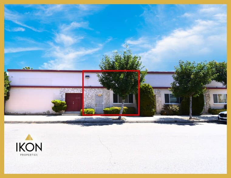 9052 Independence Ave, Canoga Park, CA for lease - Building Photo - Image 1 of 11