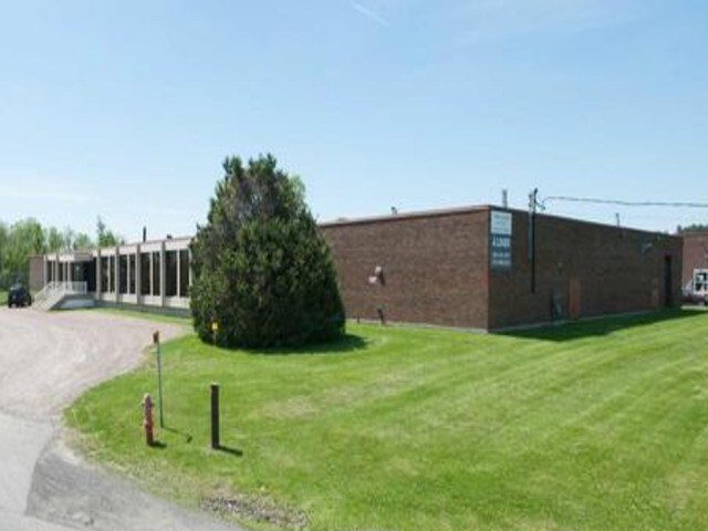 1100 Rue de L'Industrie, Saint-Jerome, QC à vendre Photo principale- Image 1 de 1