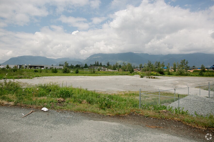 7582 Cannor Rd, Chilliwack, BC à louer - Autre - Image 3 de 3
