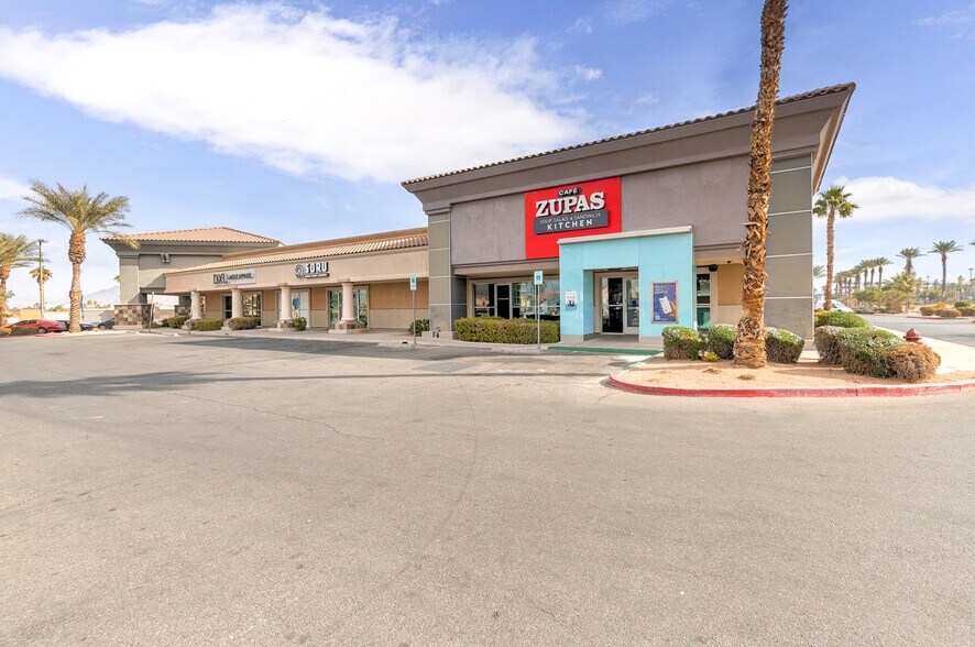 1381 W Sunset Rd, Henderson, NV à louer - Photo du bâtiment - Image 2 de 4