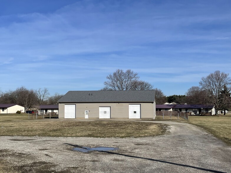 2165 W State St, Alliance, OH for lease - Building Photo - Image 1 of 6