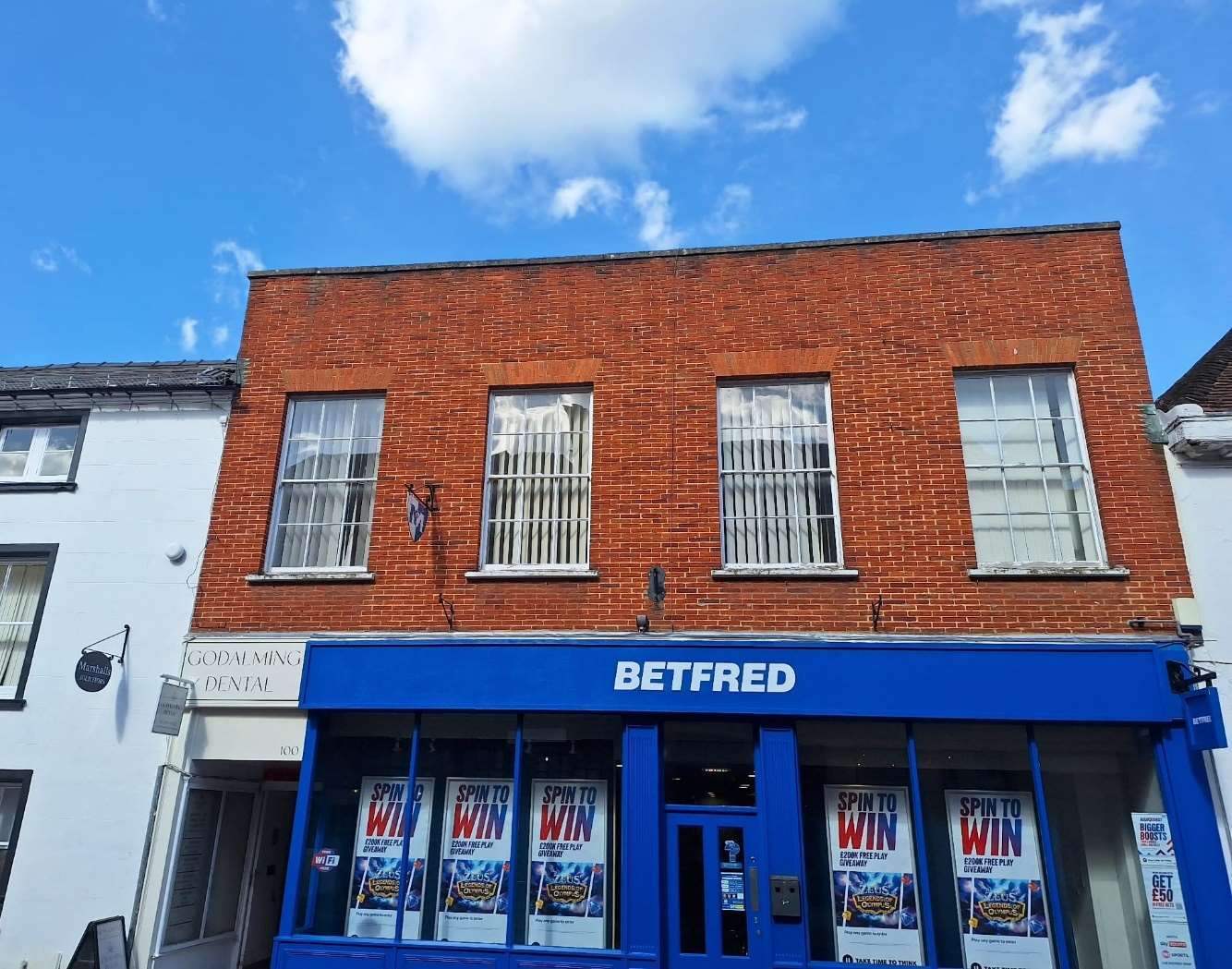 98 High St, Godalming à vendre Photo du bâtiment- Image 1 de 3